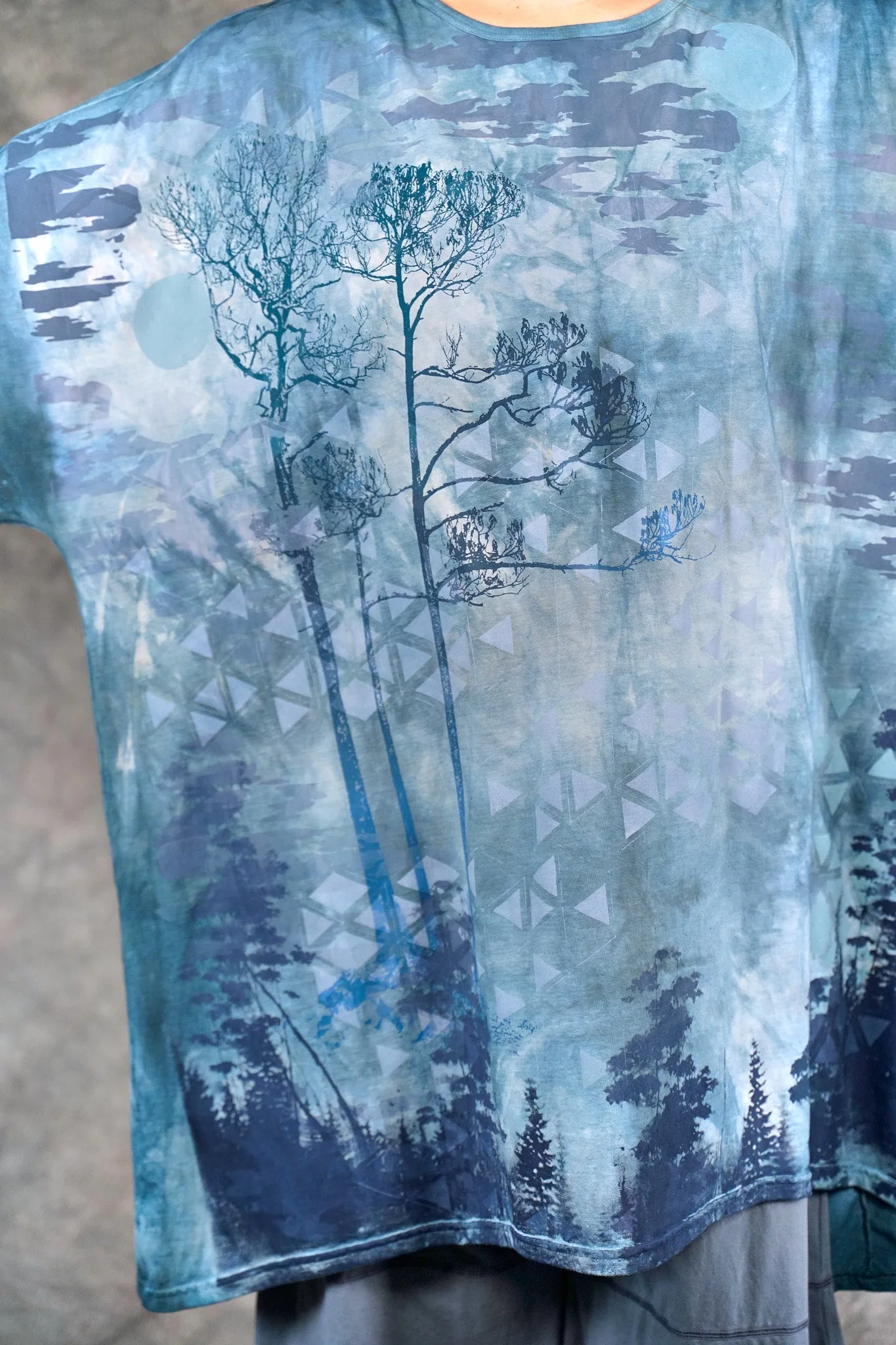 1255HD Art Tee Ionian River-P