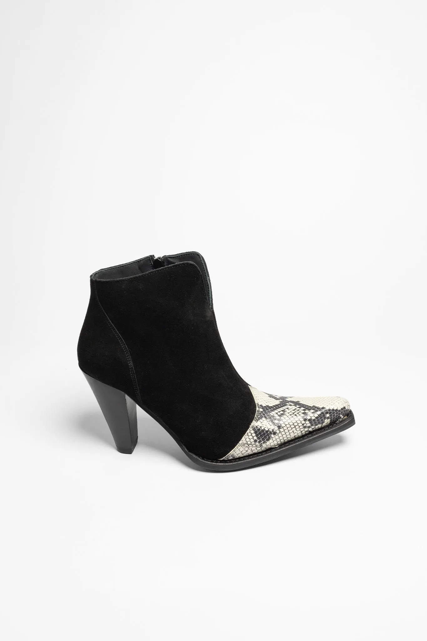7981 BRAVO Damen Schwarz