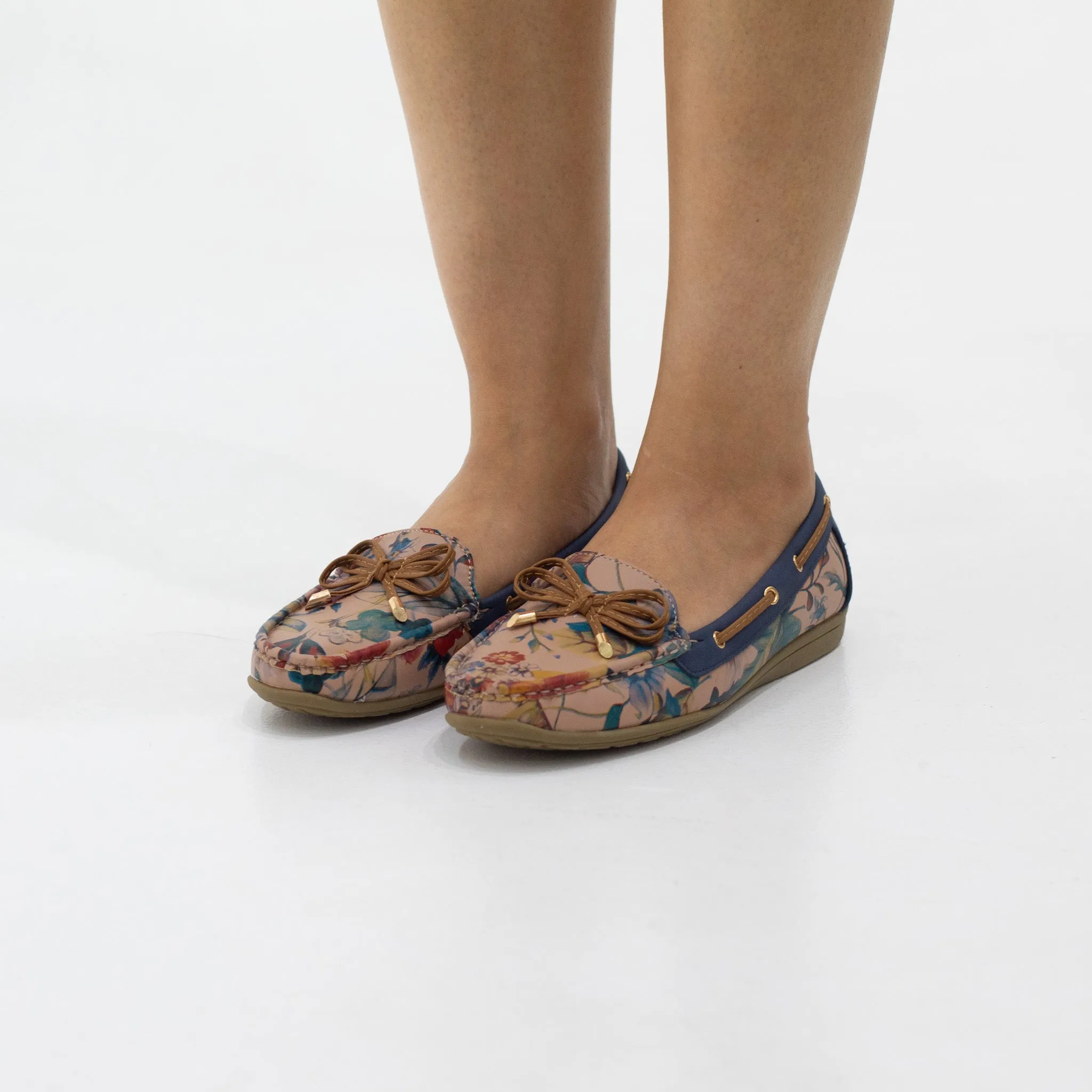 Amelia floral printed soft moc