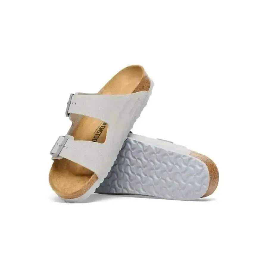Birkenstock Men Sandals in Grey with Buckle Detailing Size 4