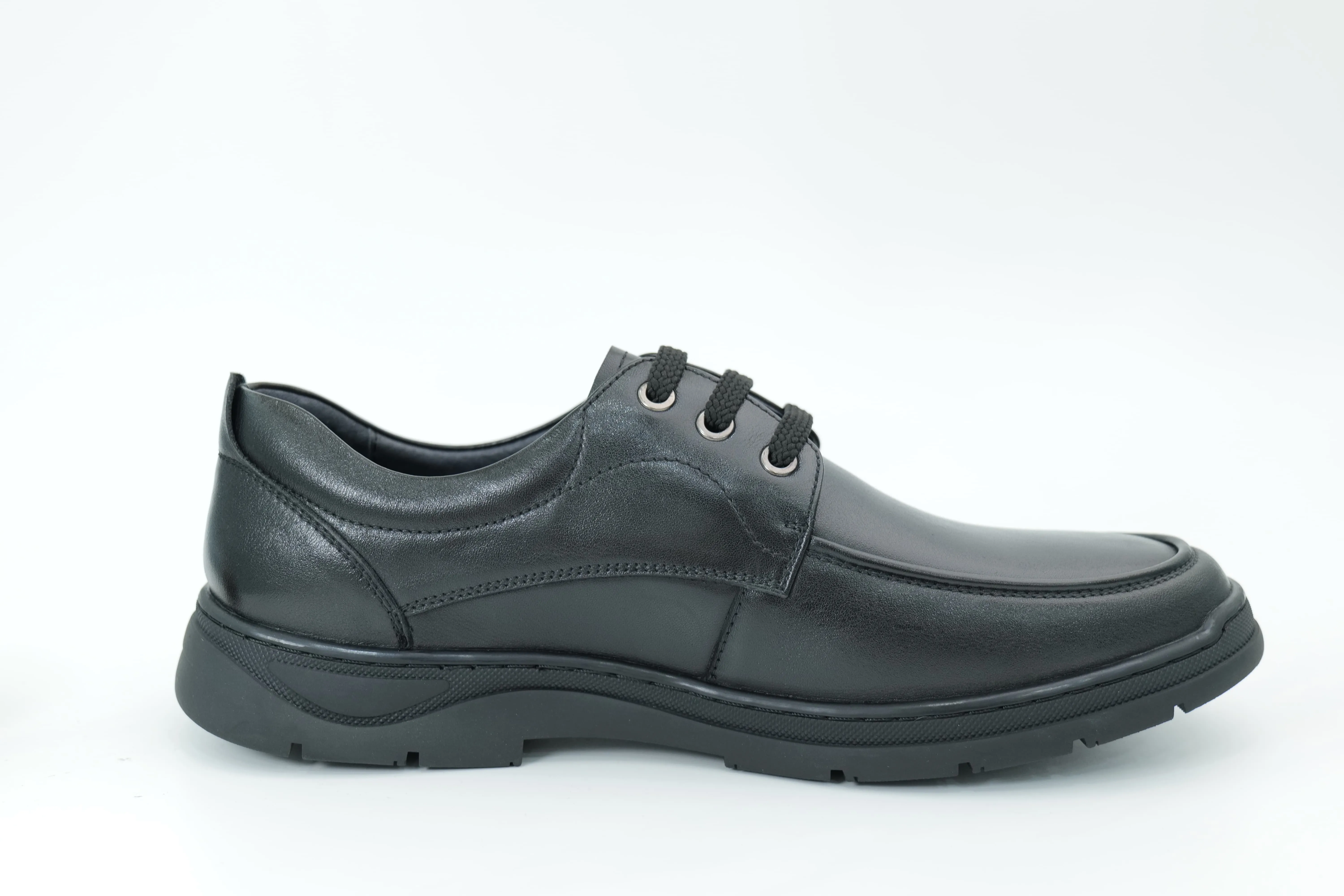 Casual shoes