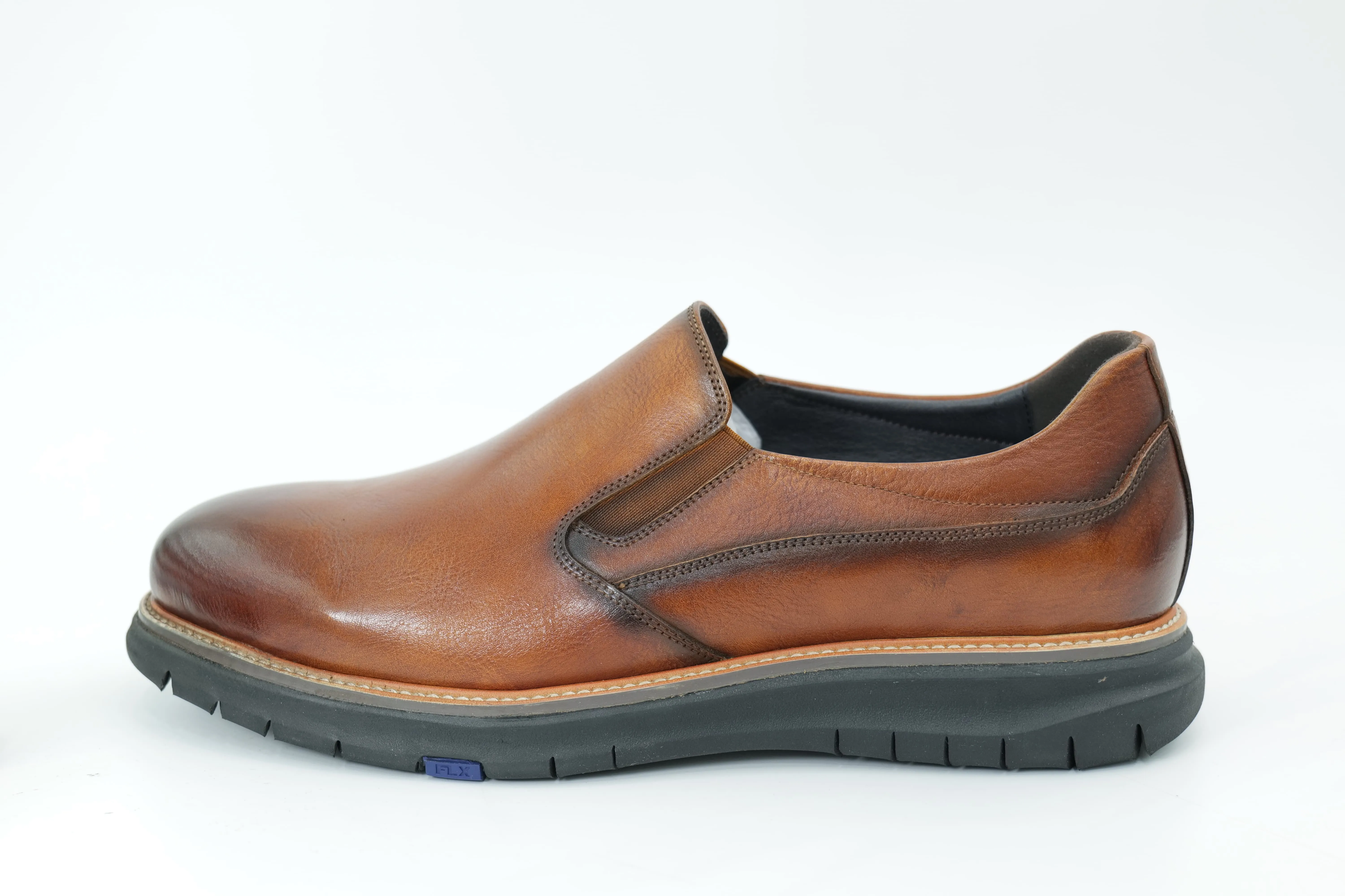 Casual shoes
