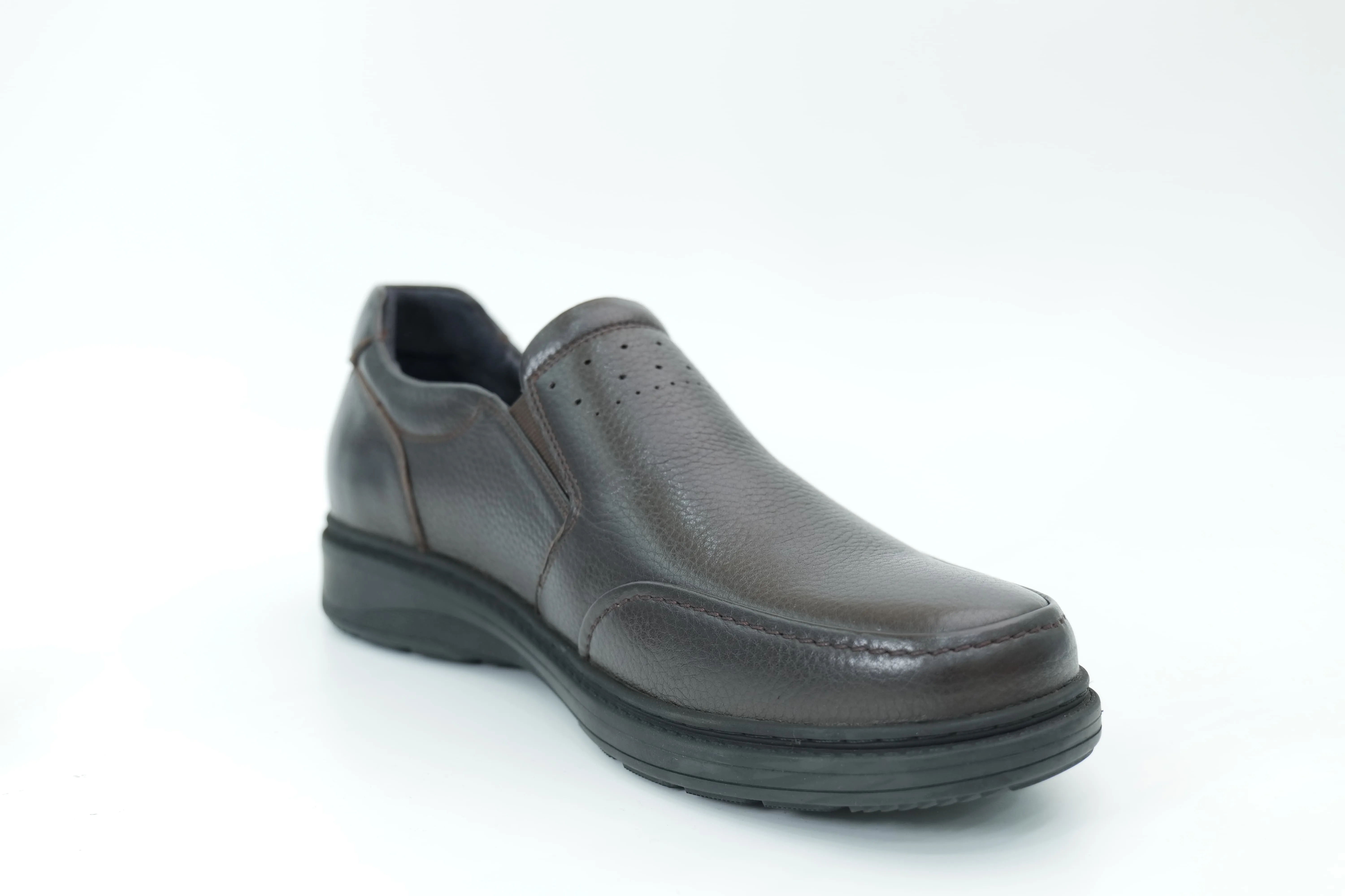 Casual shoes