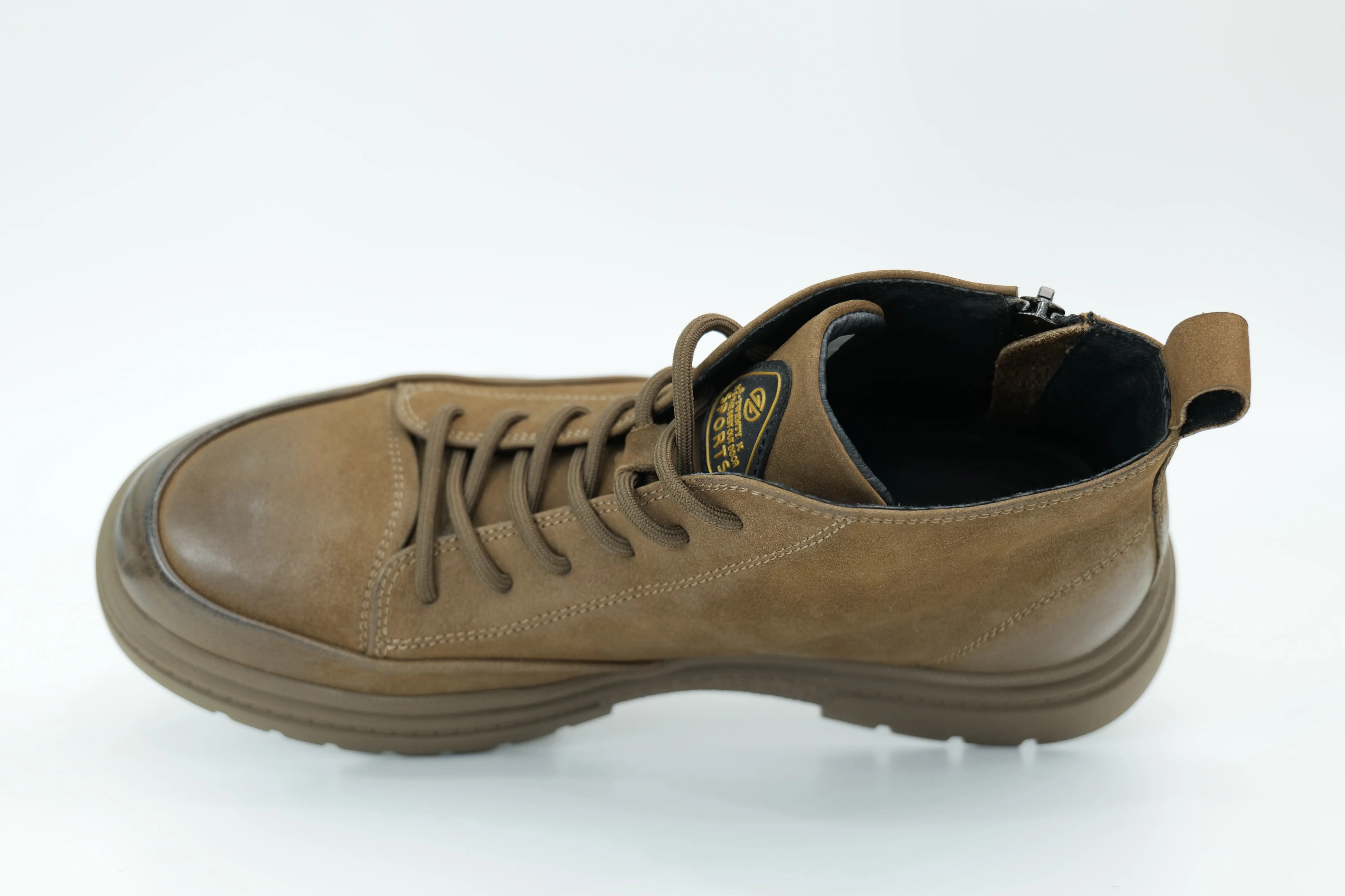 Casual shoes