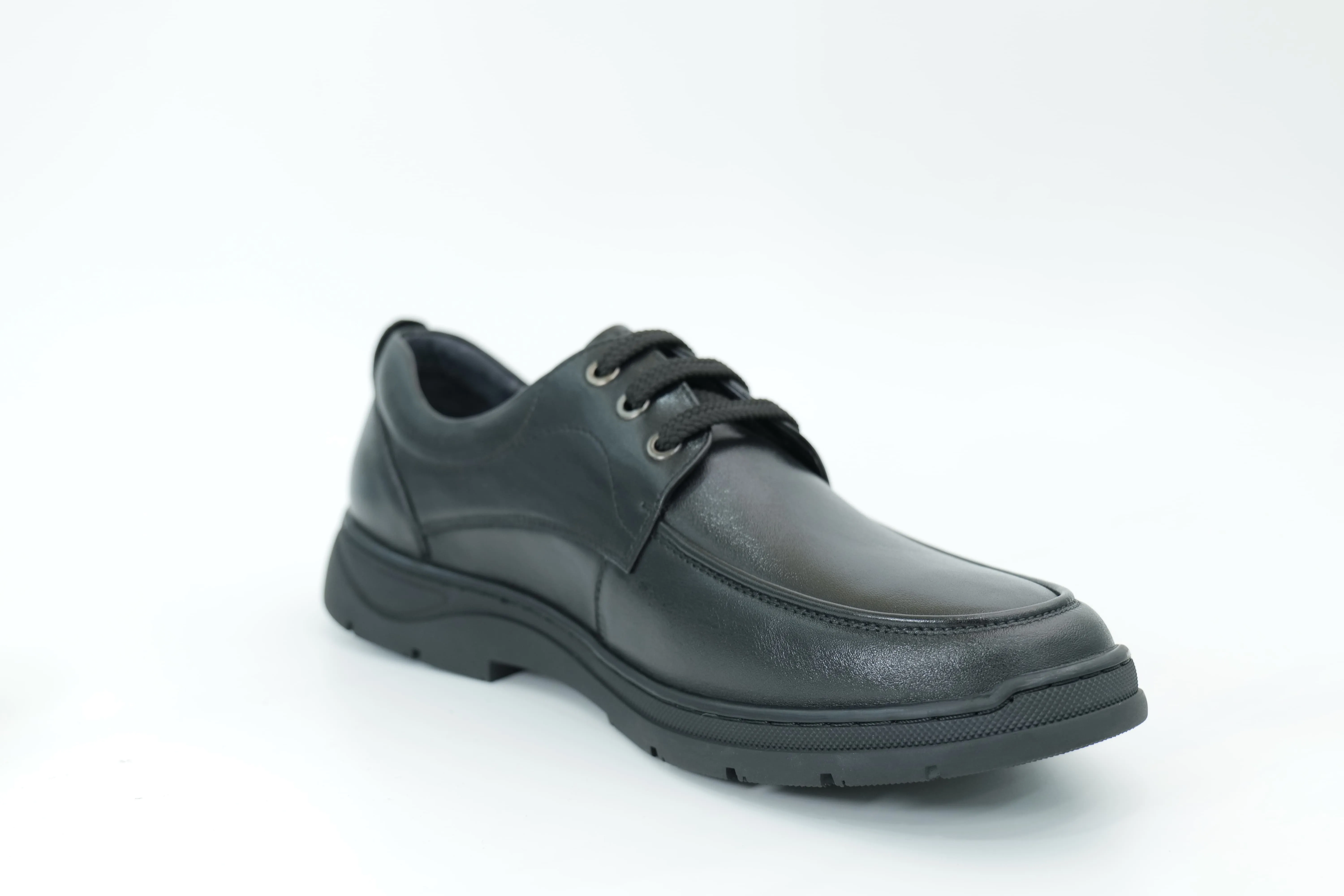 Casual shoes