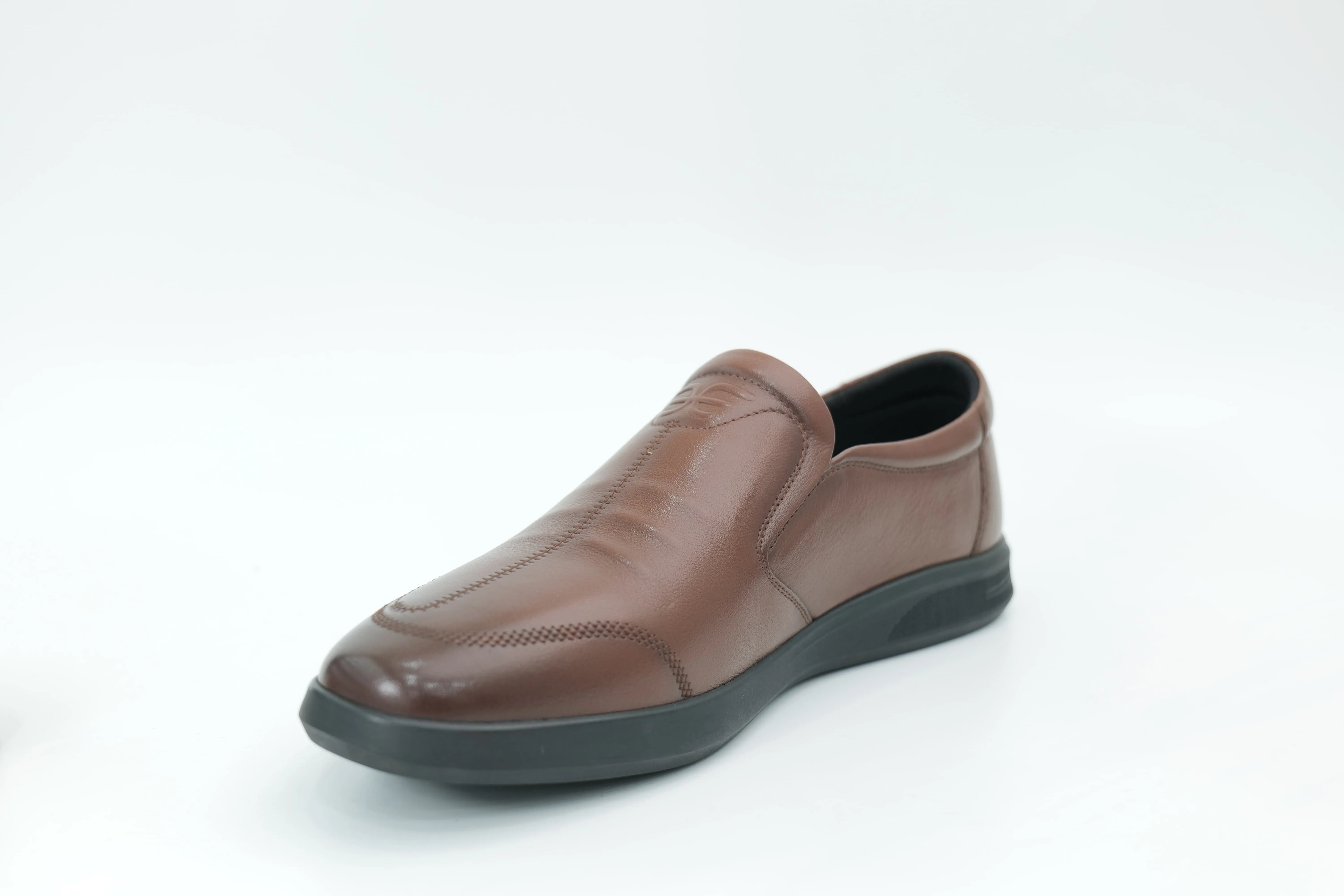 Casual shoes