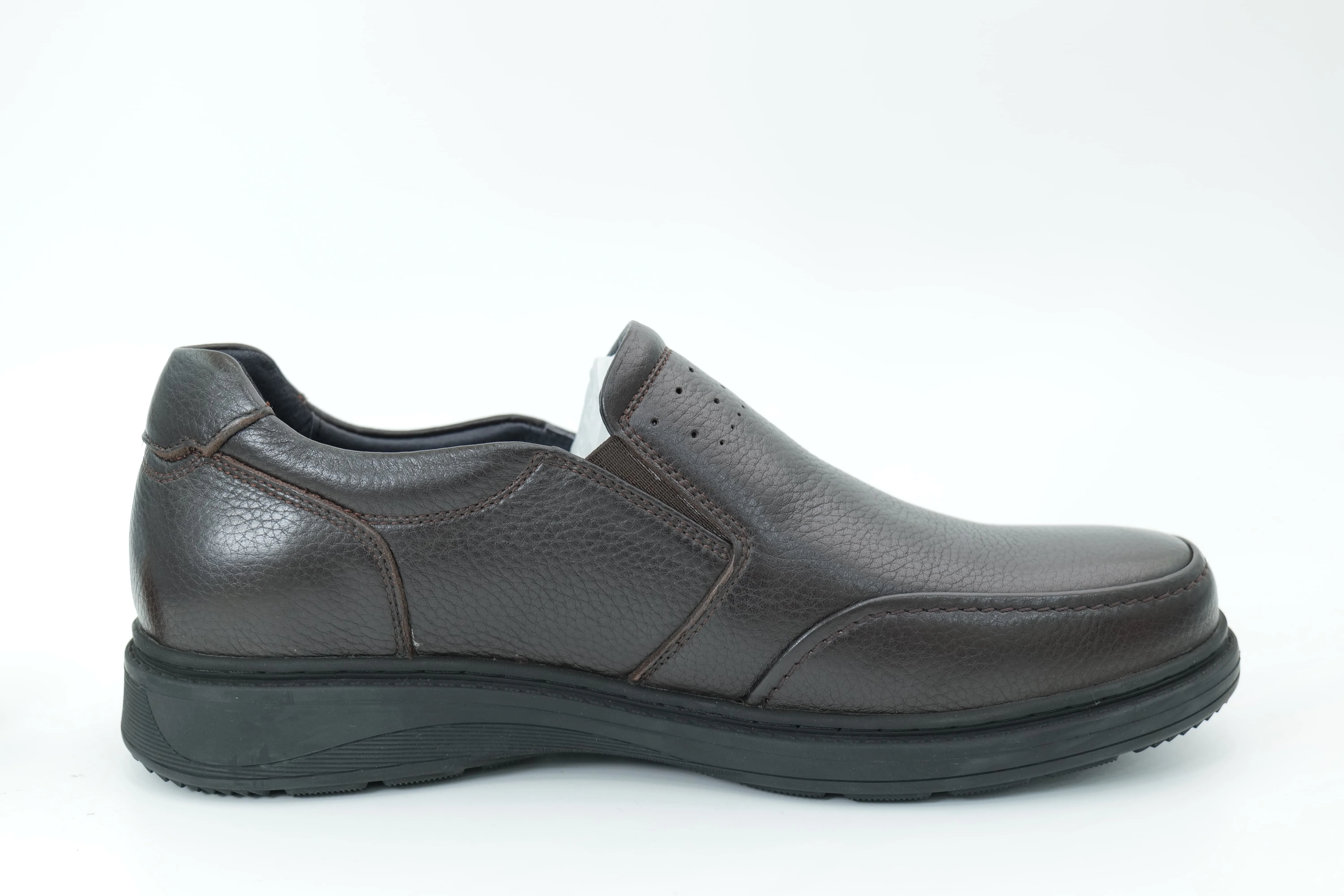 Casual shoes