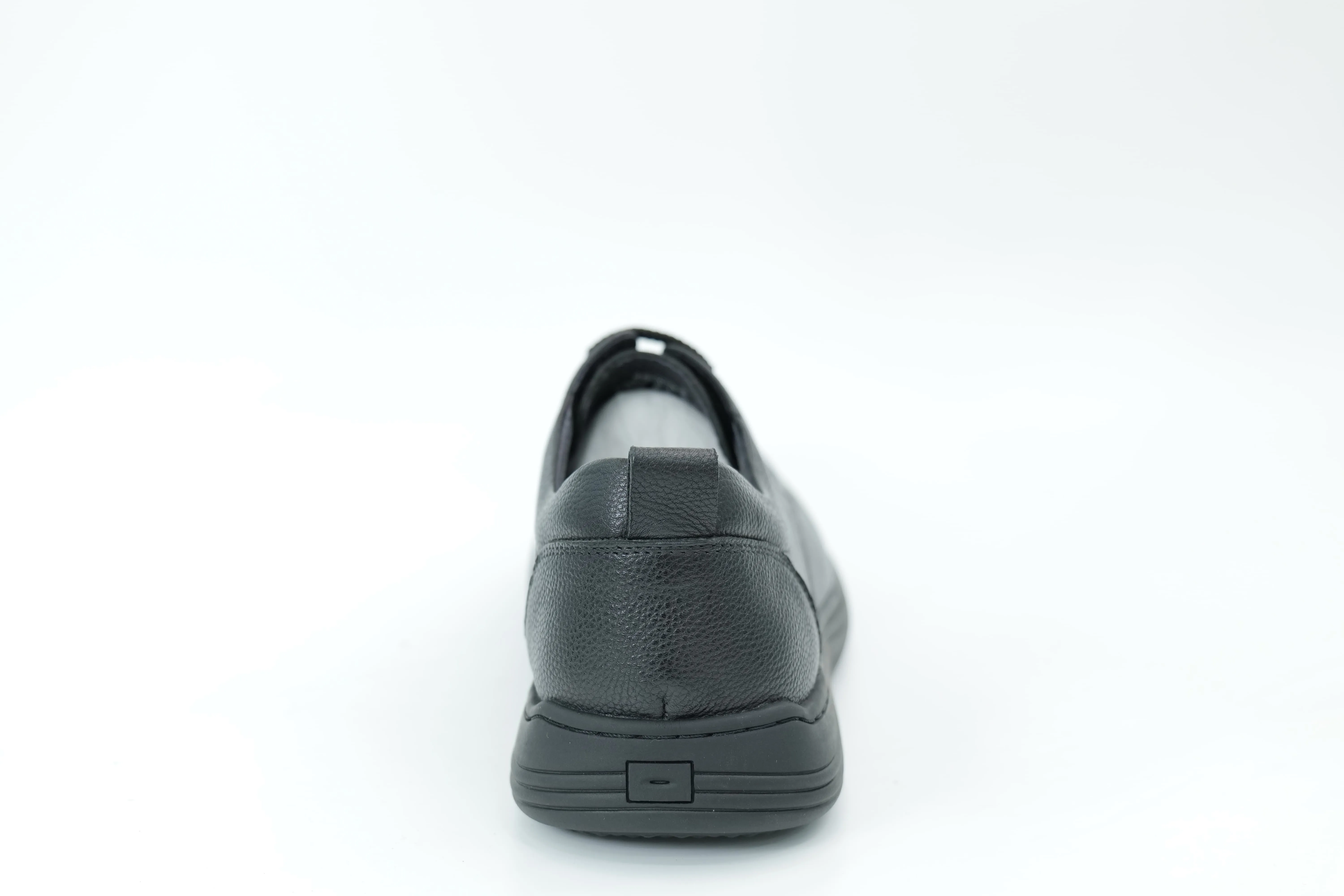 Casual shoes