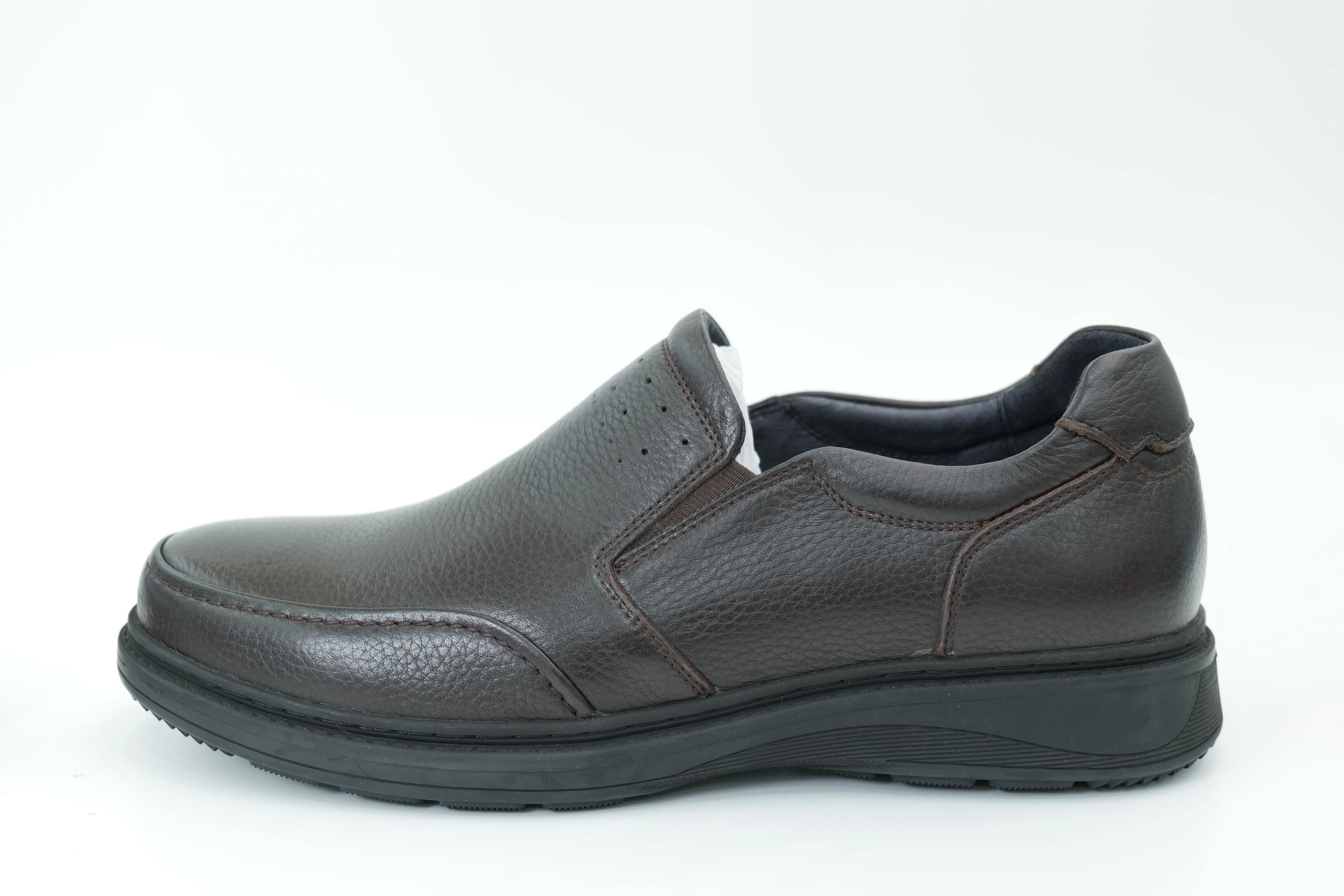 Casual shoes