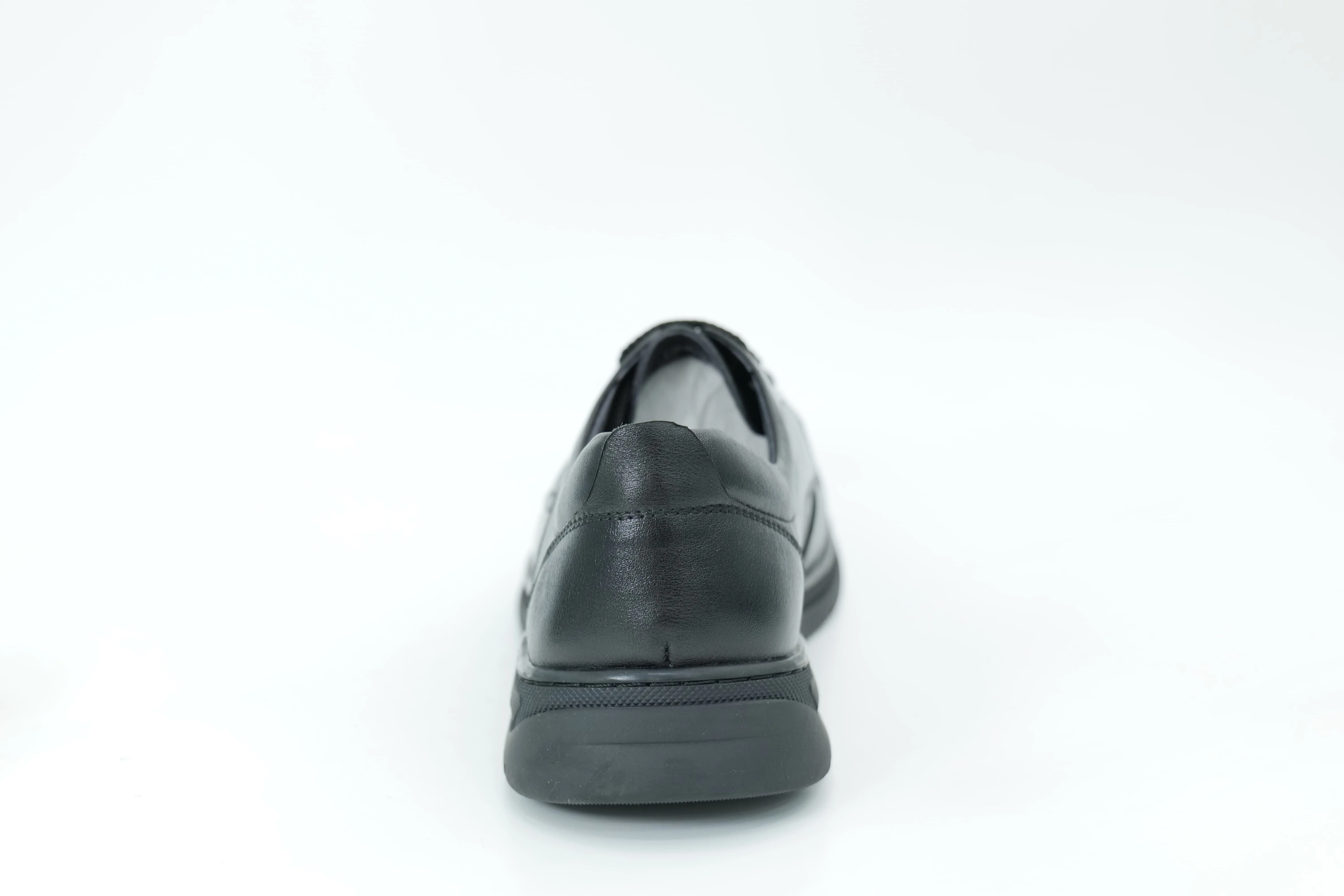 Casual shoes