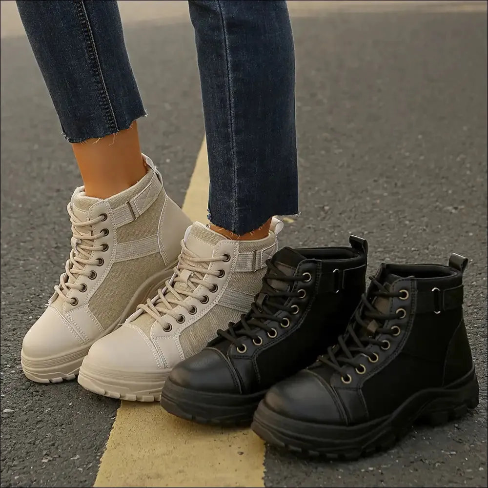 Chic Round-Toe Lace-Up Boots for Every Occasion