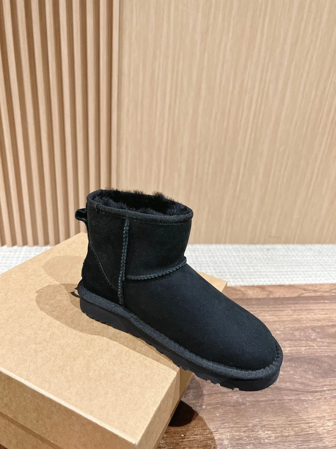 Classic Snow Boots