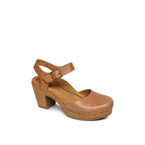 Finley Womens Camel
