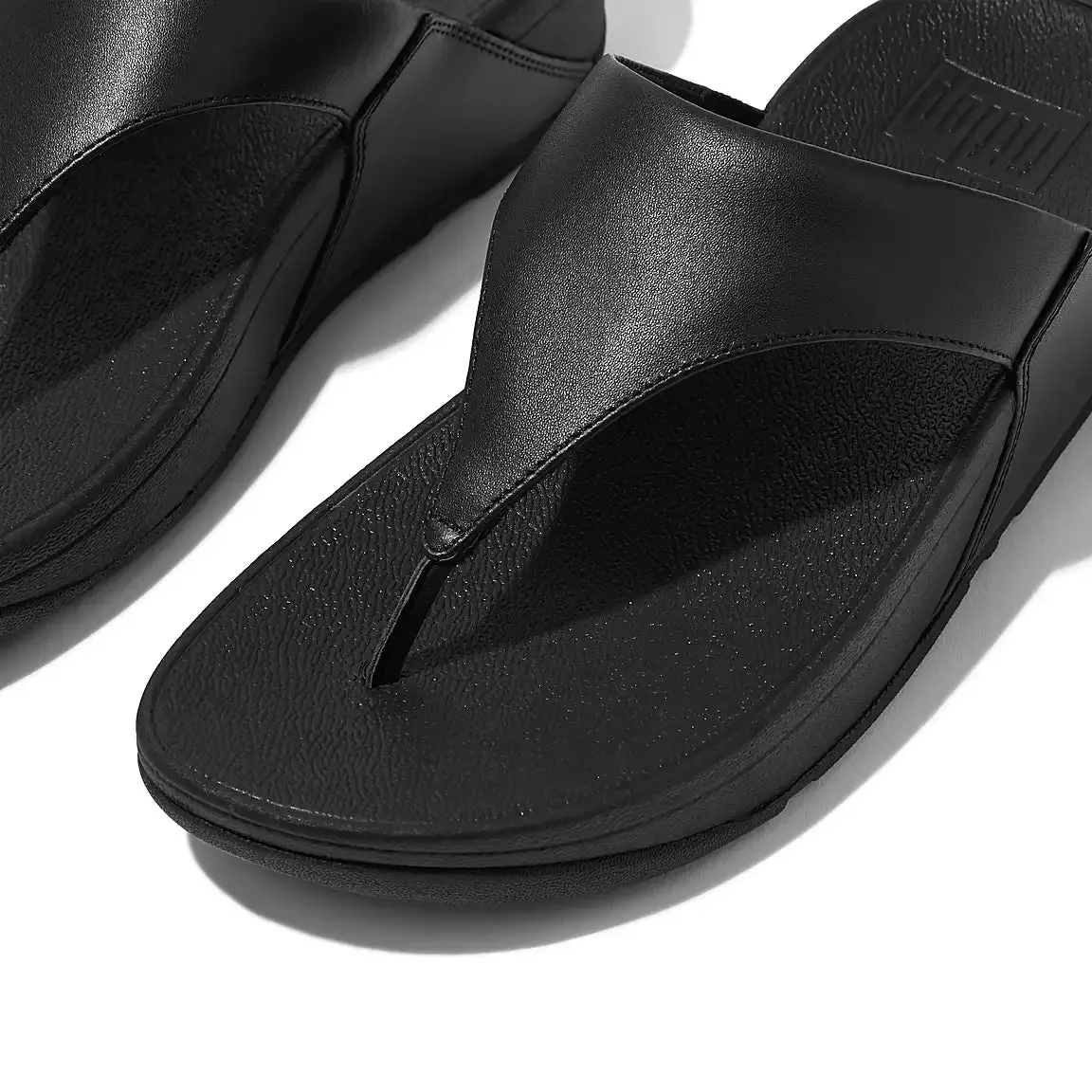 FitFlop LULU Leather Toe-Post Sandals