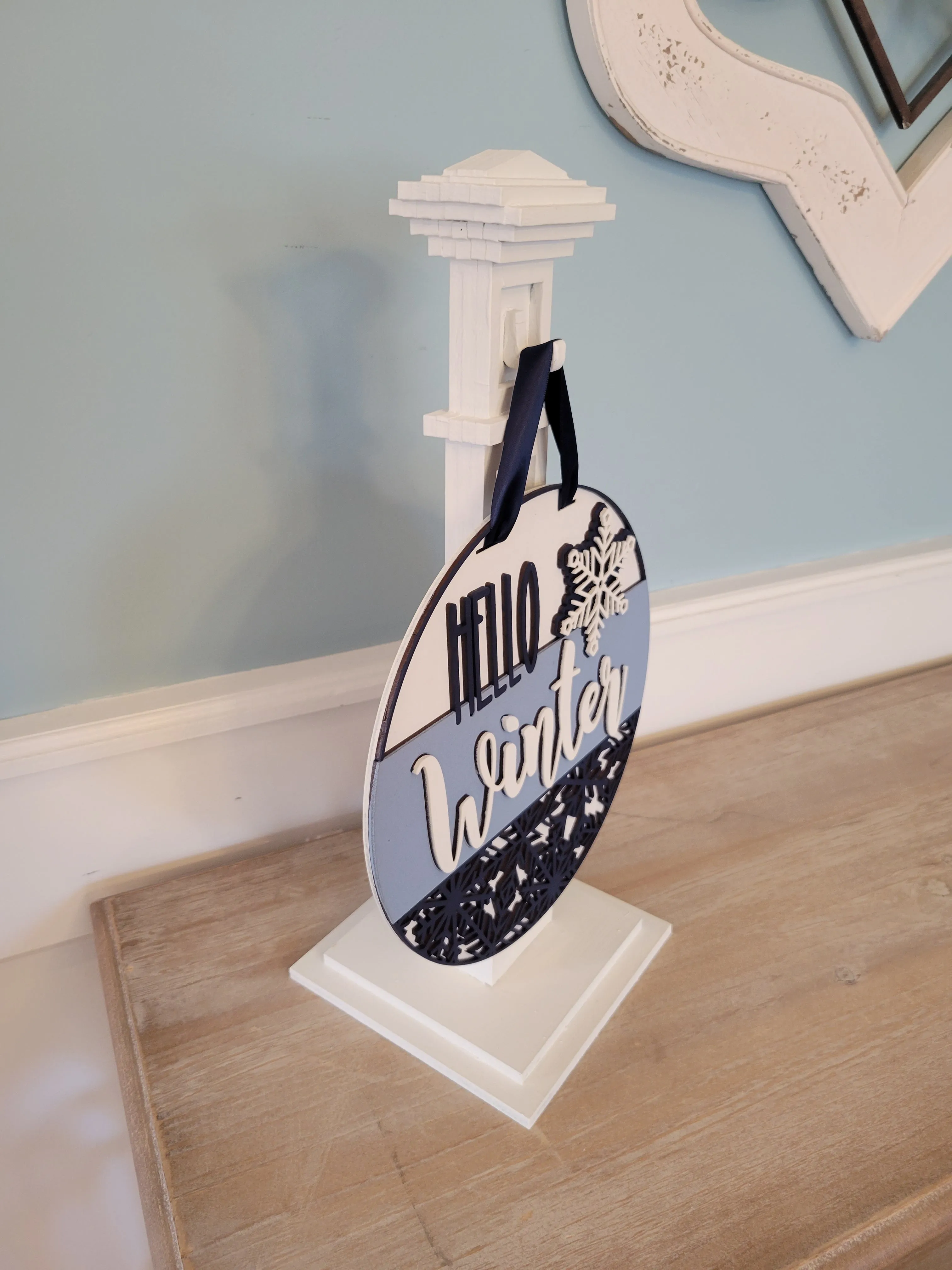 Hello Winter Snowflake Shelf Stand: Festive Seasonal Decor for Your Home
