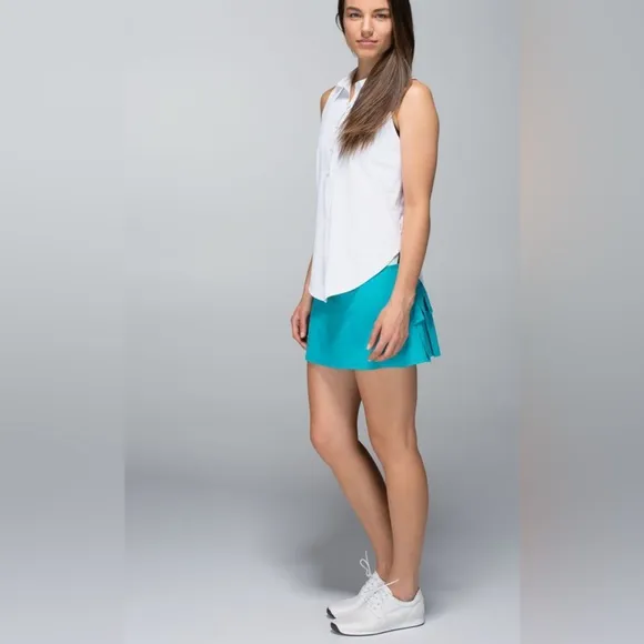 Lululemon Run Pace Setter  Skirt 4 way Stretch Surge / Assorted‎ Stripe Surge