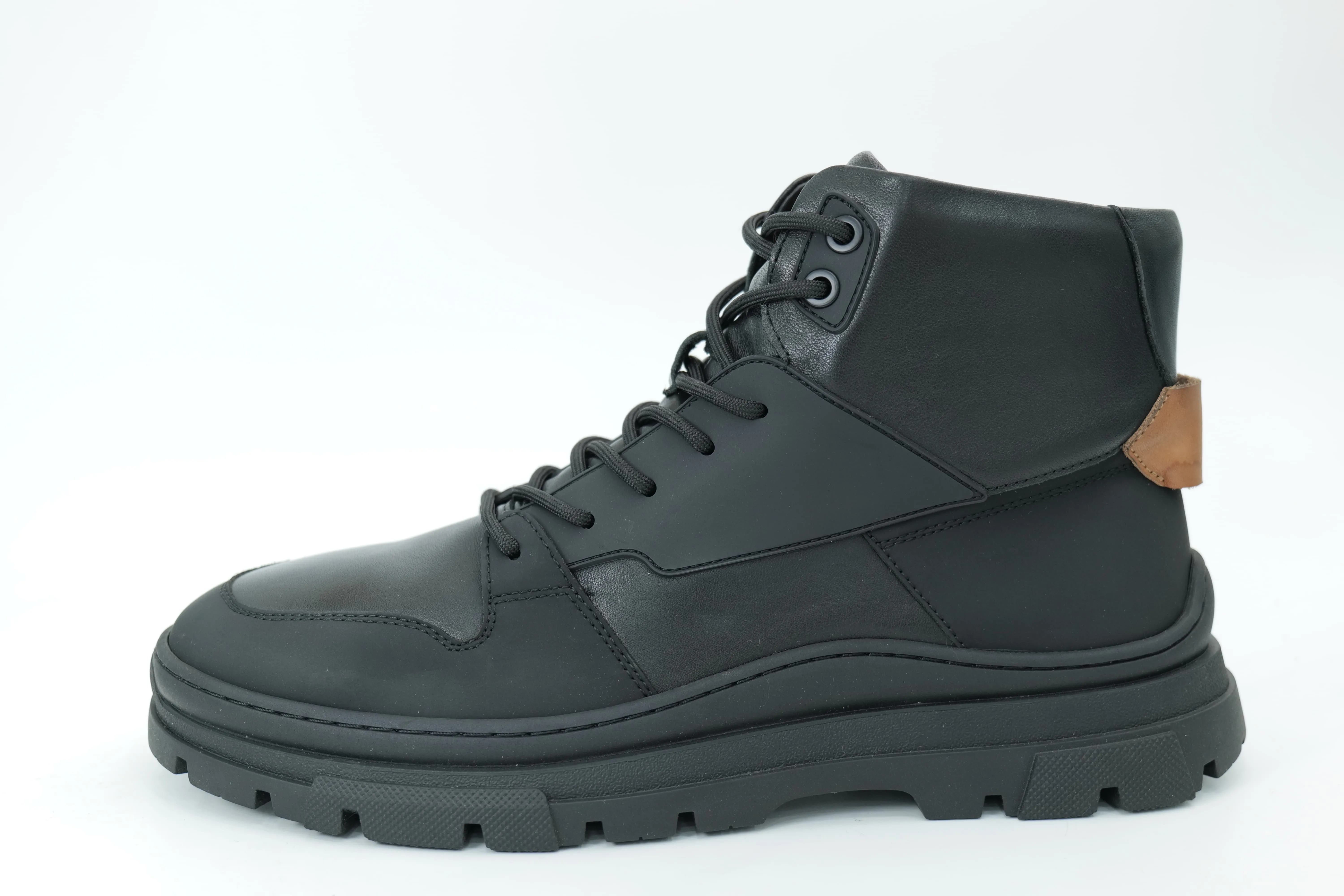 Mid-high boots