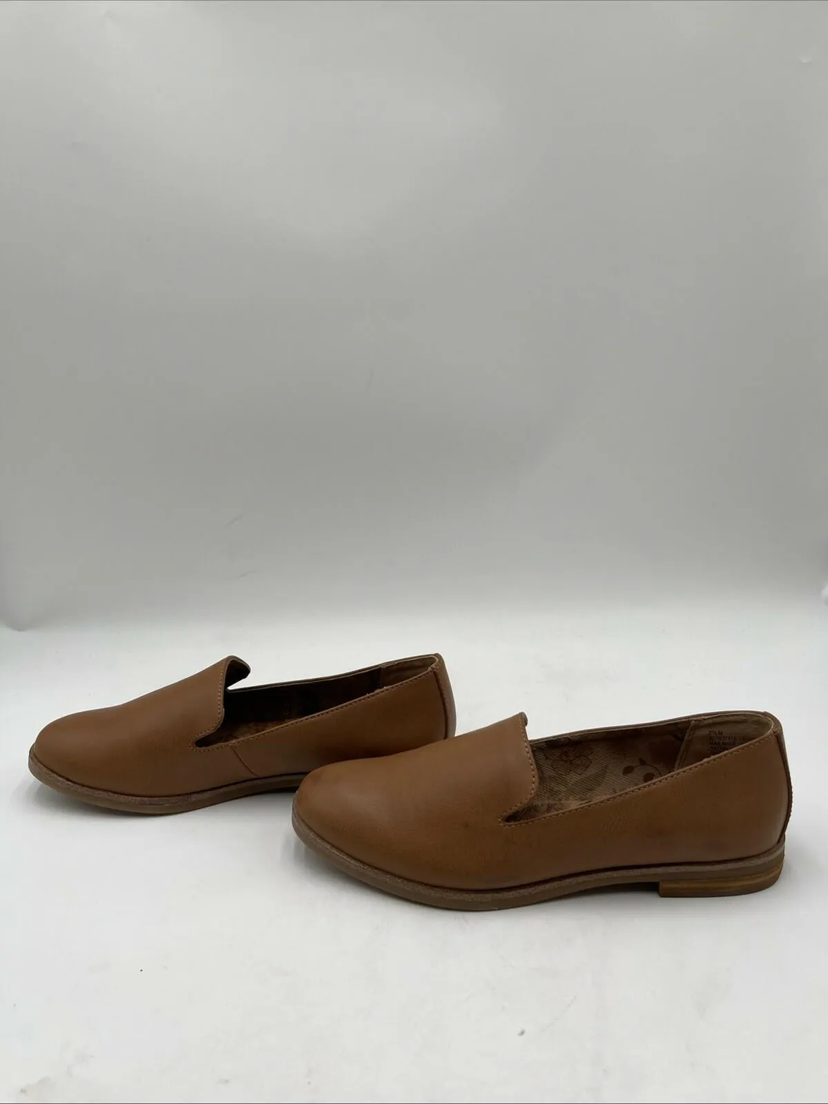 NWB Women's Boc Becca Shoes Faux Leather Brown Size 7.5M/38