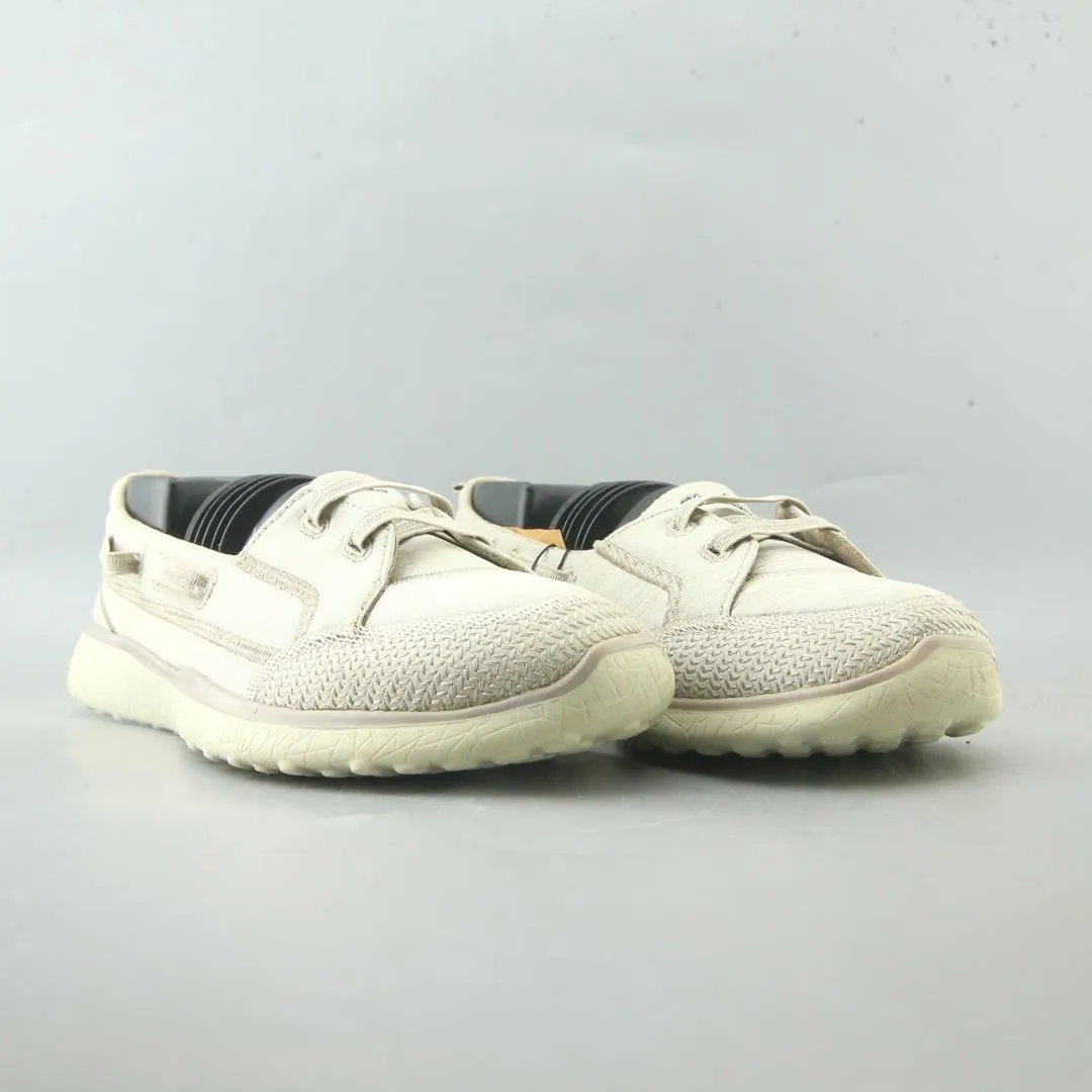 SKECHERS MEMORY FOAM
