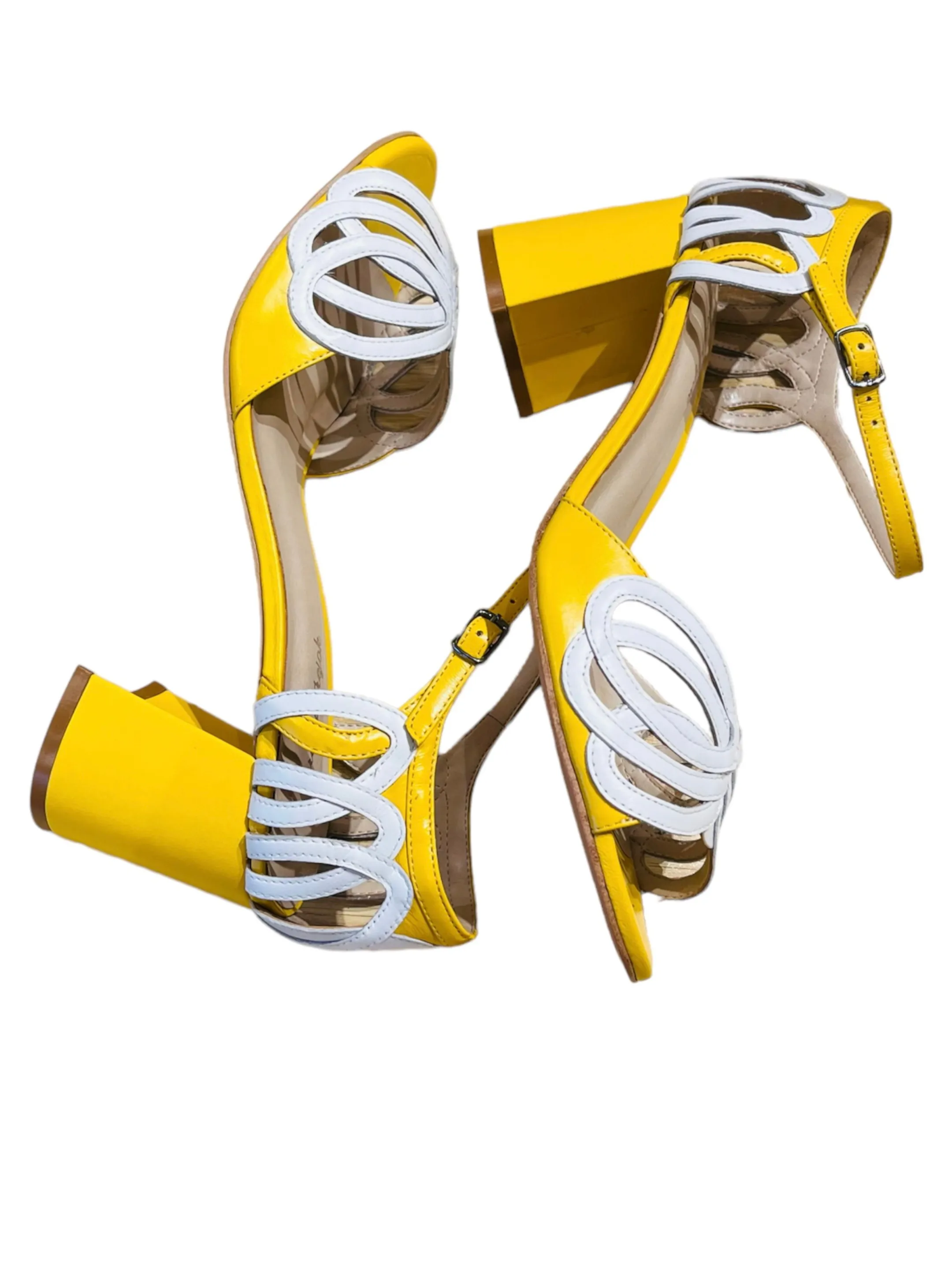 Vannik Sandals