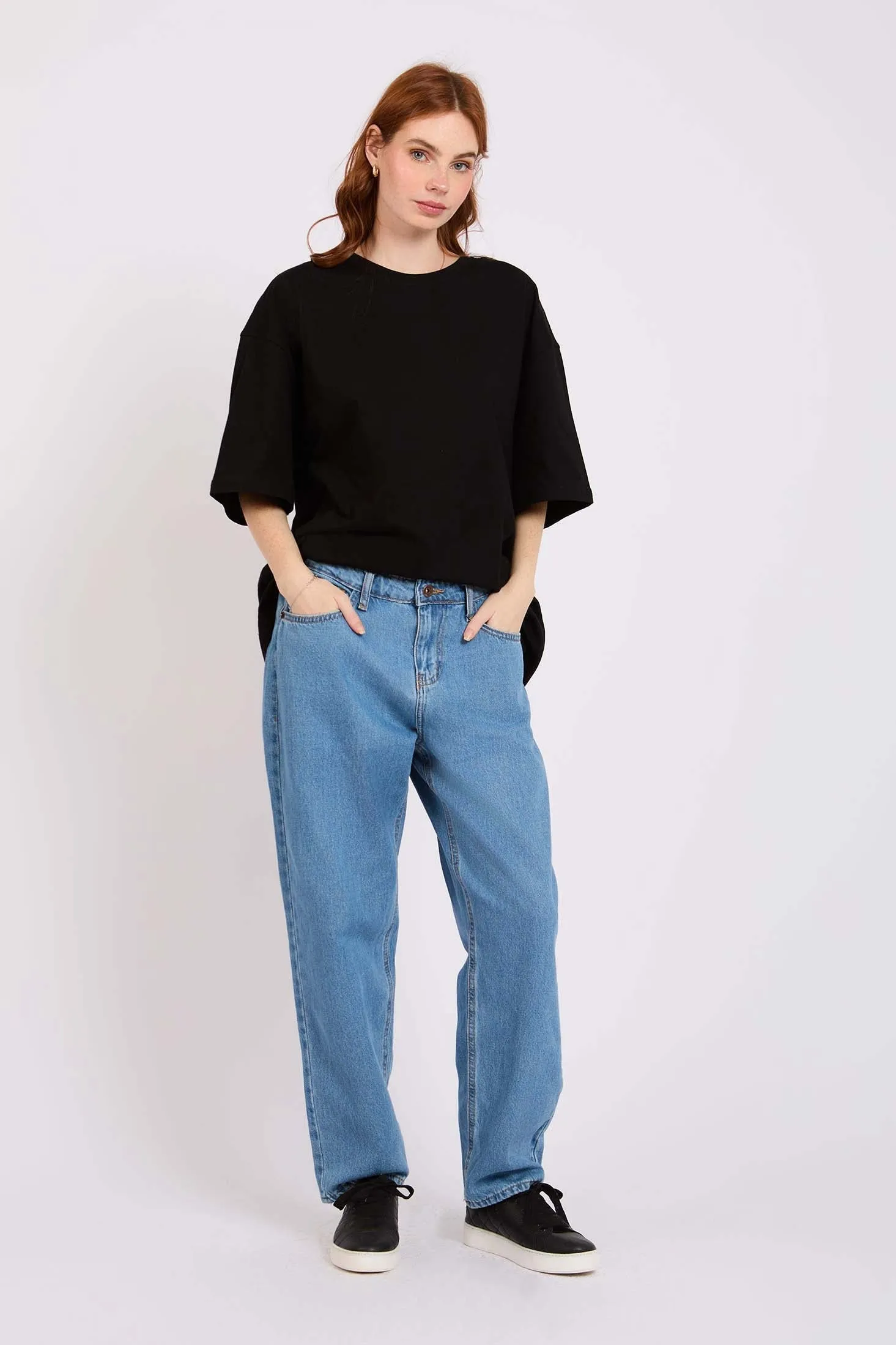 Women Straight Fit High Waist Denim Pant Medium Wash
