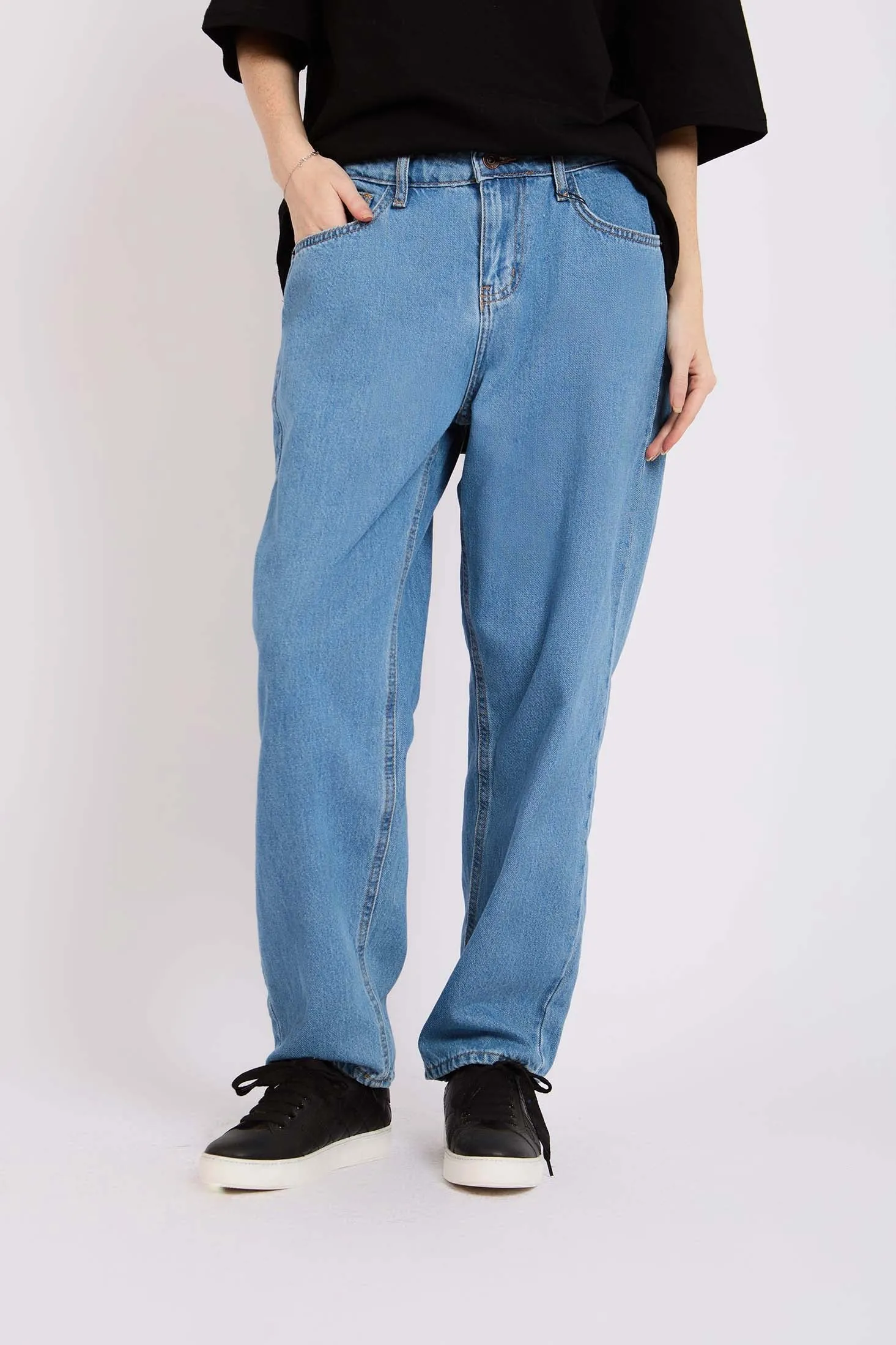 Women Straight Fit High Waist Denim Pant Medium Wash