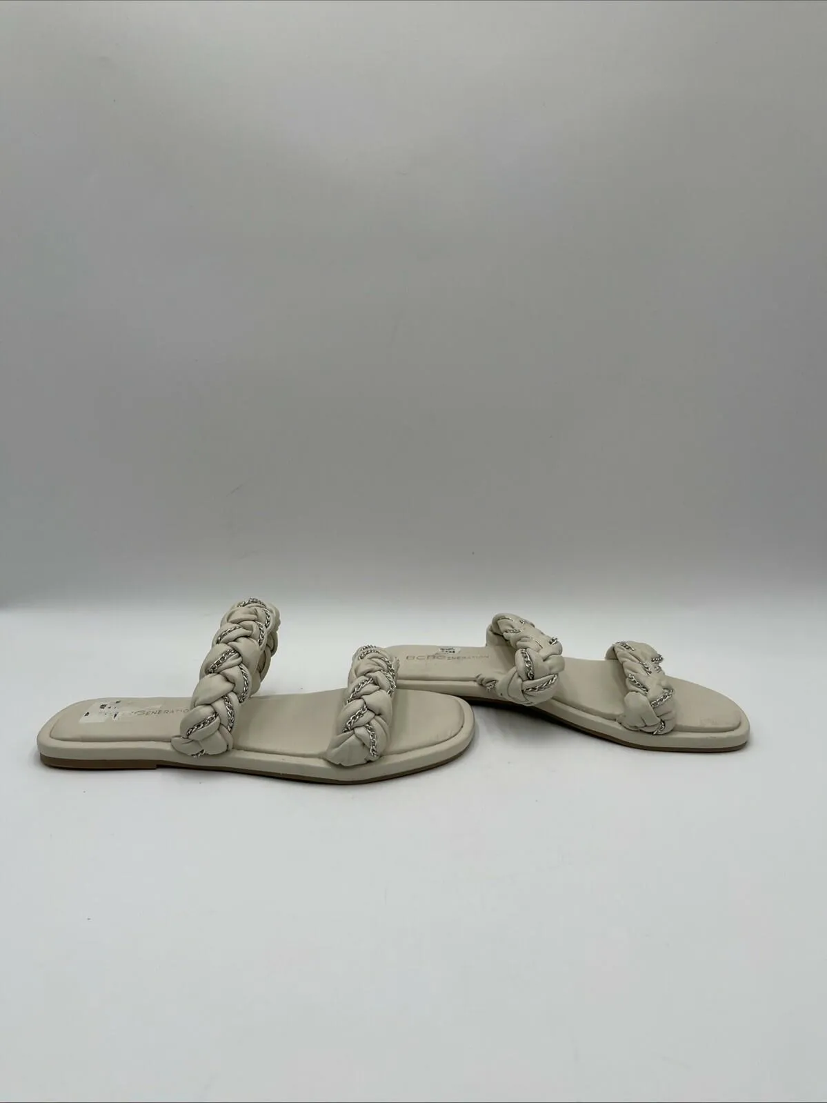 Women’s BCBGeneration Taneka Braided Slide Sandals White Size 6.5M/37 - Very Good